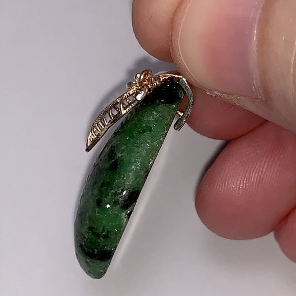 Ruby in Zoisite Pendant with Leaf Bail - Picture 3 of 15